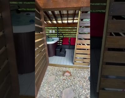 Cozy cabin less than one mile from the heart of Gatlinburg!