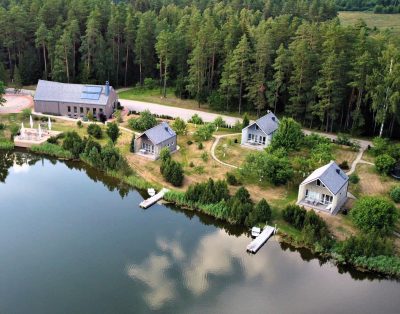 Blyksnis iš vidurvasario albumo.www.baronovila.lt#baronovila #baronovilaspa…