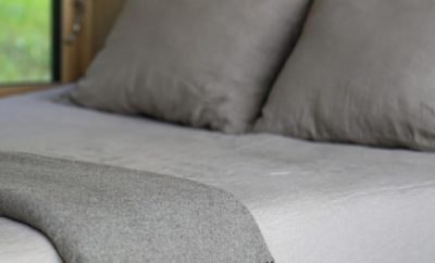 Daniškas minimalizmas Konga Stay namelyje atskleidžiamas per natūralių medžiagų …