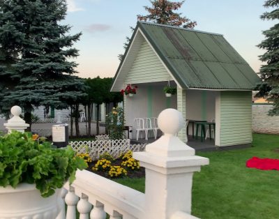 Tatjanos Dvaro kiemas. Sodybos nuoma Vilniuje.