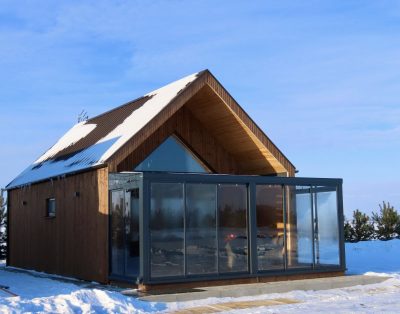 NAMELIS Nr. 2 – RAMYBĖ, ŠILUMA IR ATSIPALAIDAVIMASŠis namelis skirtas tiems, …