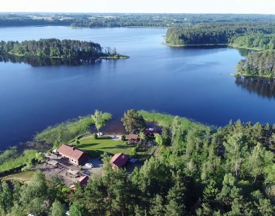 BEBRUSŲ SODYBA – Jūsų poilsiui Bebrusų ežero pusiasalyje.