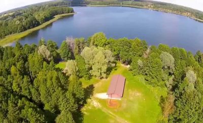 Vazajų sodyba prie ežero