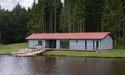 Kviečiame į jaukią sodybą **Utenos rajone, Indubakiuose.**Sodyboje – **du mode…