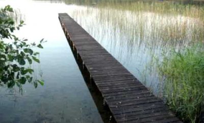 Vakaras, ezero dugnas smelis