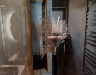 GlassHouse Nature Cabinet