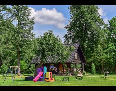 Namelis su pirtimi – Sodyba „Vila Loreta“