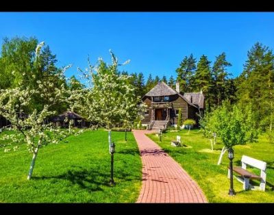 Sodyba „Laukdvaris“ – vestuvėms ir kitoms šventėms bei poilsiui!