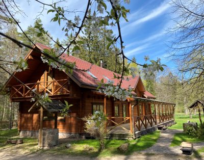 Laisvi savaitgaliai pavasarį: kovo mėn. – nėra, balandžio mėn. 24-25-26d., geguž…