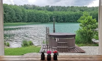 Ar girdite, kaip miškas kviečia?Siauri takeliai, paslaptingos pelkės, linguoj…