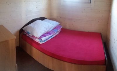 Nameliai Penkios gulbės – Hotel in Šventoji, Lithuania
