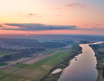 7 serija – Kelionė pro Kauną, draugų palaikymas, nuotykiai gamtoje｜Plaukimas per Lietuvą su baidare