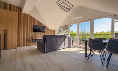 Sveiki!
Duris atveriame su naujai įrengtais apartamentais – Papėje!Tik 20min…