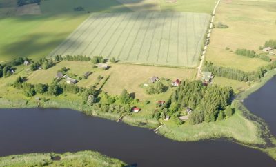 PARDUODAMA SODYBA ANT SARTŲ EŽERO KRANTO ROKIŠKIO RAJONE!