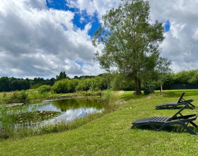 Sveiki. Siūlome namuko nuomą prie tvenkinio (su išplaukimu per kanalą į Žaslių e…
