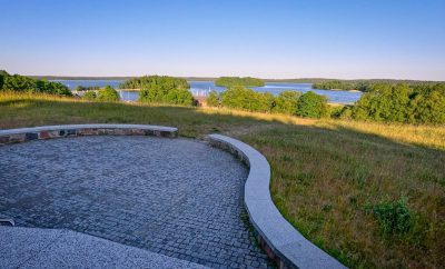 Platelių ežero apžvalgos aikštelė / Inkilų medis (2023)