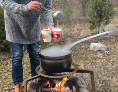 Mūsų kasdienis darbas ir poilsis žaliojoje sodyboje. Gyvenimas tęsiasi.