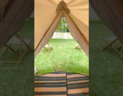 Piknikas po žvaigždėmis su glamping telte prie ežero Teksase