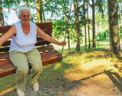 Kaip smagiai praleisti laiką, kai tau 69 metai – anglų subtitrai