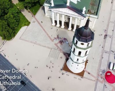Dronai virš Vilniaus katedros