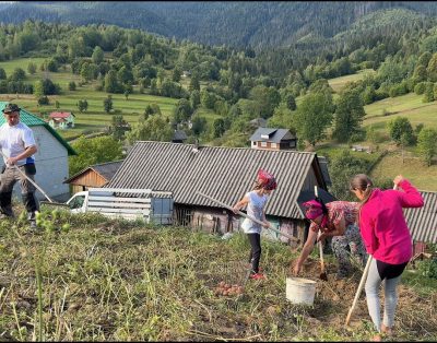Huculų šeimos gyvenimas Karpatuose | Bulvių derlius, kalnu tradicijos ir kaimo gyvenimas